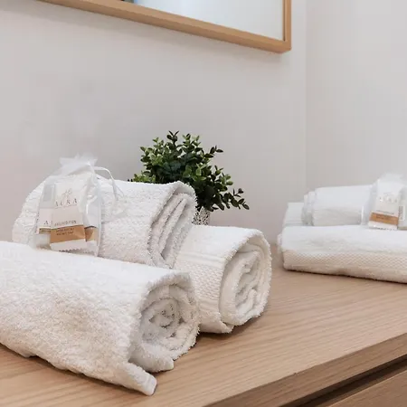 -2 Passi Dal Mare- Centro Storico *