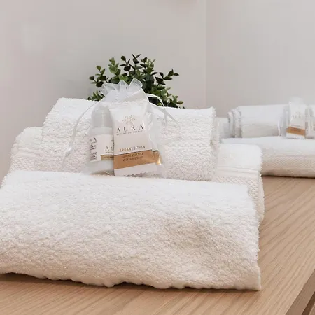 -2 Passi Dal Mare- Centro Storico ヴァラッツェ