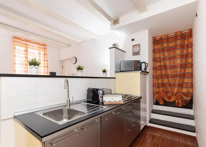 -2 Passi Dal Mare- Centro Storico Apartment